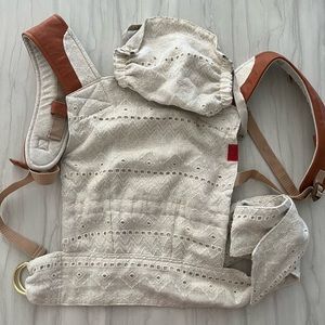 Sakura Bloom Scout carrier